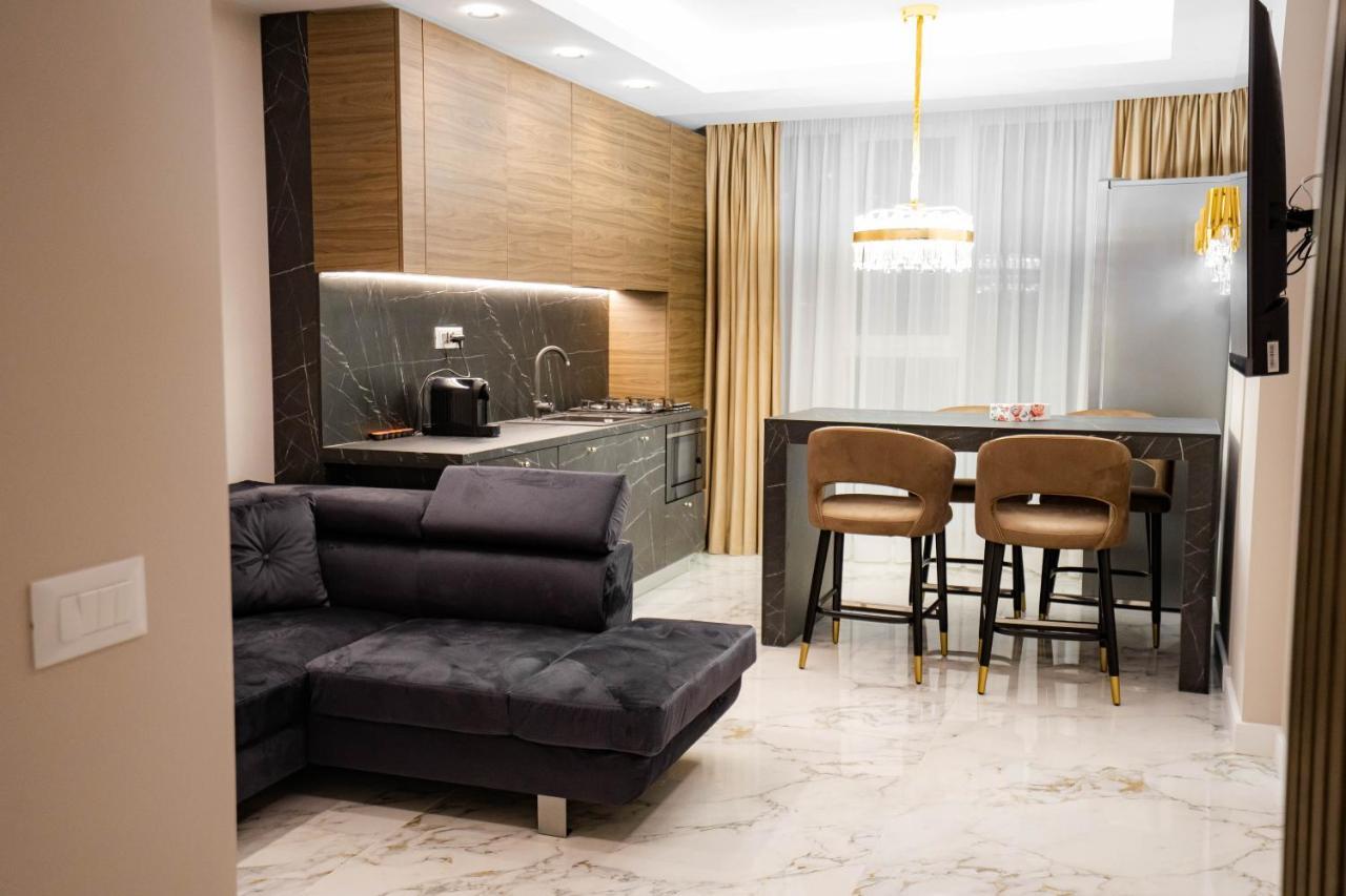 Deluxe Aparthotel Marwell Residence Sučava Exteriér fotografie