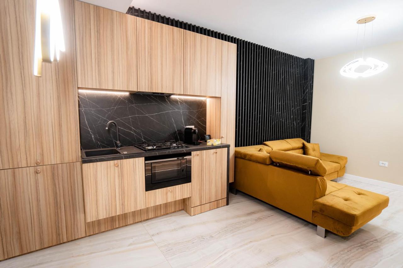 Deluxe Aparthotel Marwell Residence Sučava Exteriér fotografie